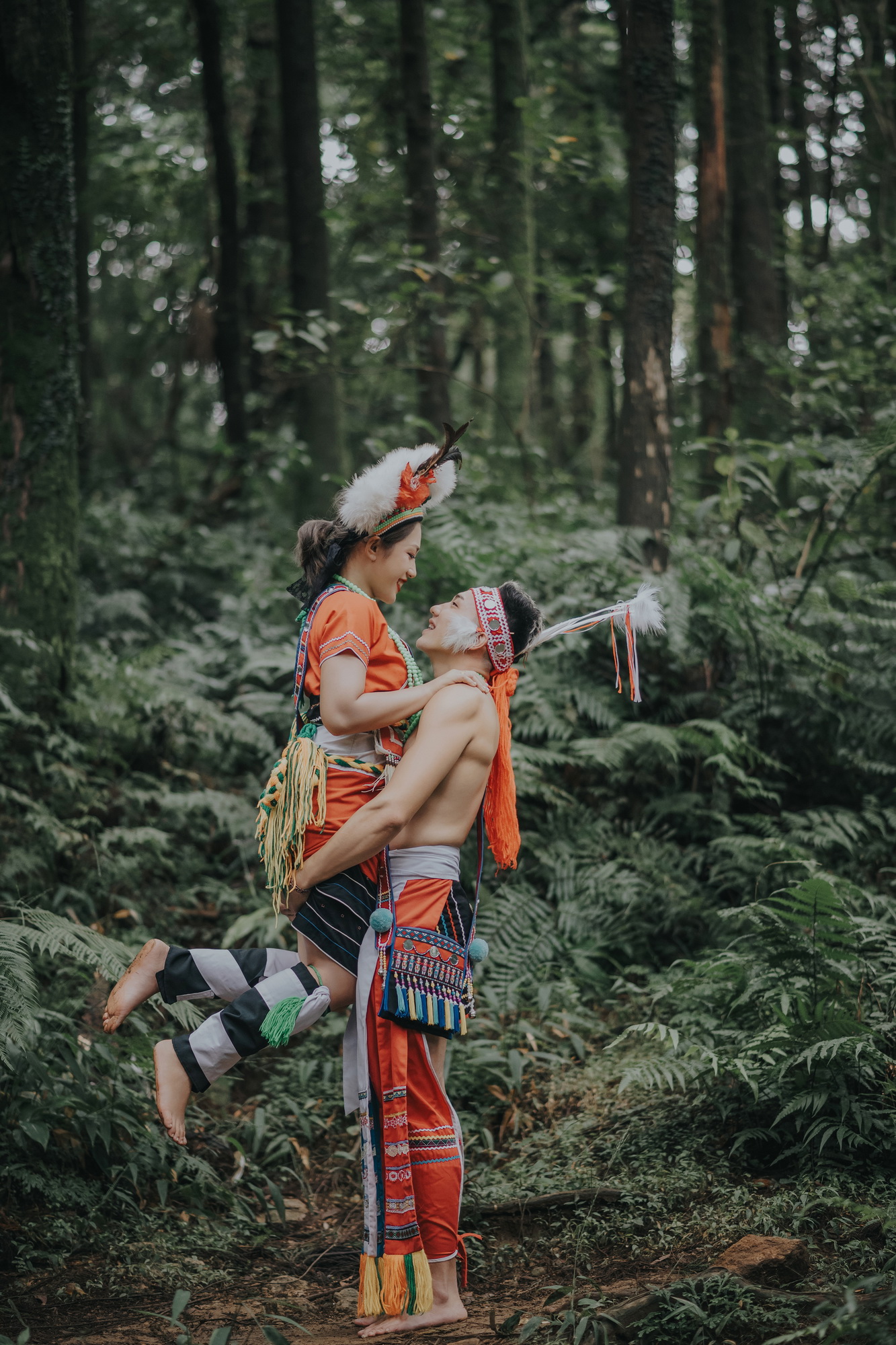 輕婚紗 首選唯你婚紗，台北婚紗 中最推薦的高質感 婚紗照，拍婚紗 優惠實在，給新人最幸福的 輕婚紗 體驗，客製化 婚紗攝影 包套，網路評價一致好評 婚紗價格 最透明的 婚紗攝影 團隊，實現您夢幻婚禮就在唯你 婚紗攝影。