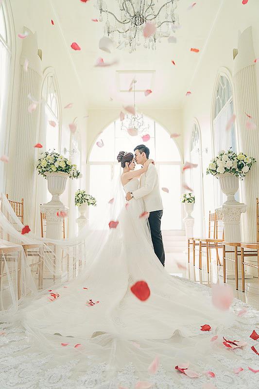 婚紗推薦 首選唯你 婚紗攝影，台北婚紗 中最推薦的高質感 婚紗照，拍婚紗 優惠實在，給新人最幸福的 婚紗攝影 體驗，客製化 婚紗照 包套，網路評價一致好評 婚紗價格 最透明的 婚紗攝影 團隊，實現您夢幻婚禮就在唯你 婚紗攝影。