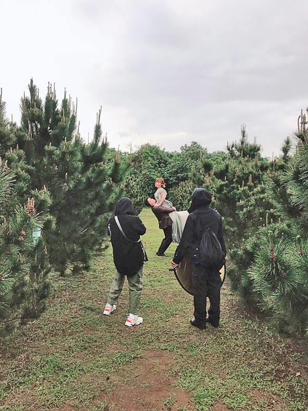 輕婚紗 首選唯你婚紗，台北婚紗 中最推薦的高質感 婚紗照，拍婚紗 優惠實在，給新人最幸福的 輕婚紗 體驗，客製化 婚紗攝影 包套，網路評價一致好評 婚紗價格 最透明的 婚紗攝影 團隊，實現您夢幻婚禮就在唯你 婚紗攝影。