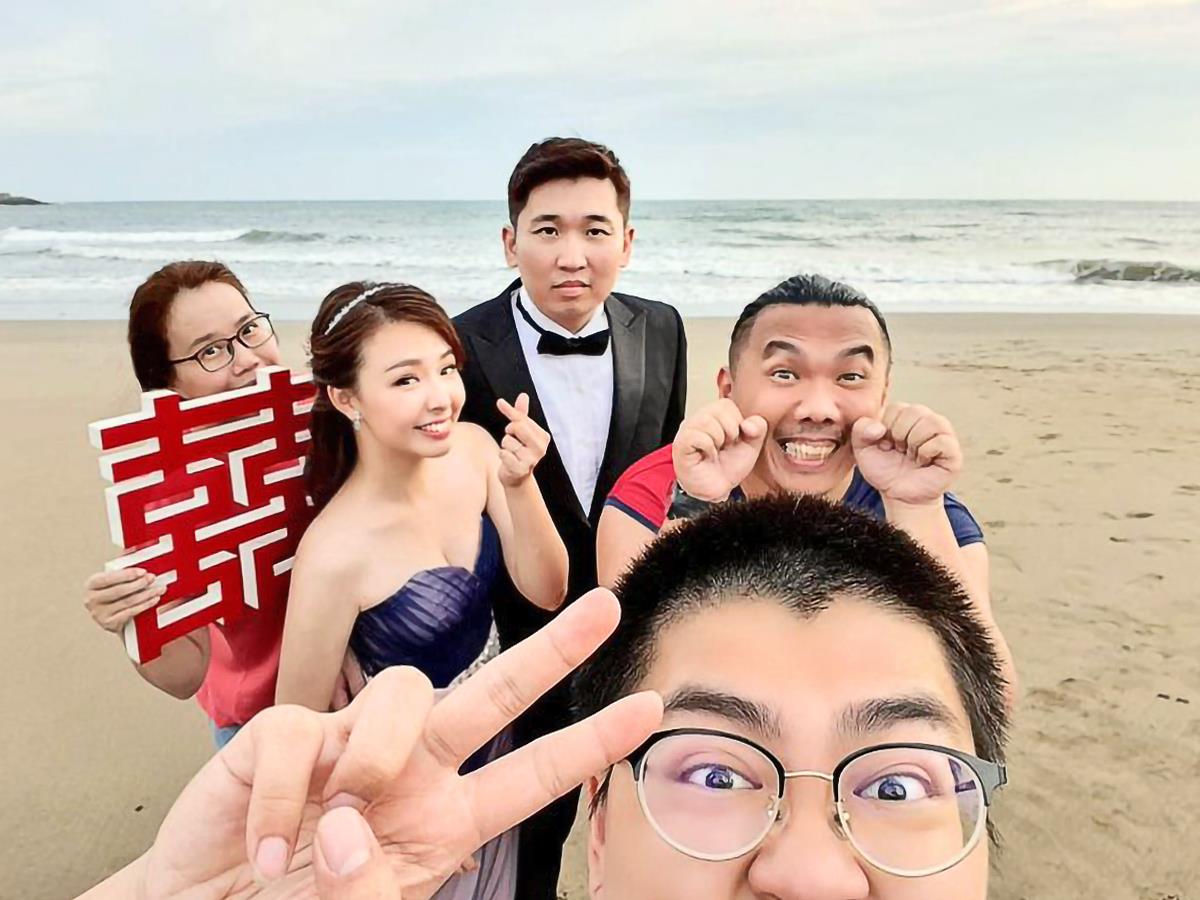 婚紗推薦 首選唯你 婚紗攝影，台北婚紗 中最推薦的高質感 婚紗照，拍婚紗 優惠實在，給新人最幸福的 婚紗攝影 體驗，客製化 婚紗照 包套，網路評價一致好評 婚紗價格 最透明的 婚紗攝影 團隊，實現您夢幻婚禮就在唯你 婚紗攝影。