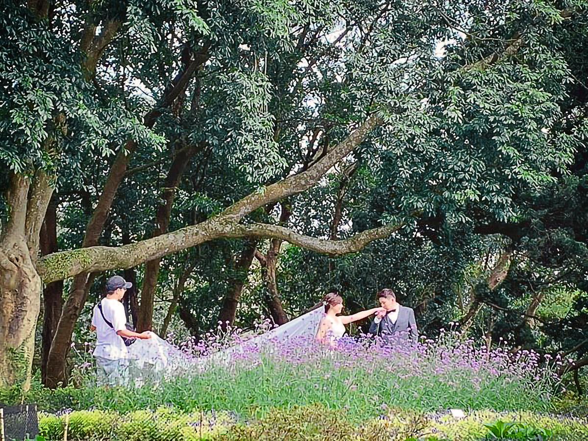 婚紗推薦 首選唯你 婚紗攝影，台北婚紗 中最推薦的高質感 婚紗照，拍婚紗 優惠實在，給新人最幸福的 婚紗攝影 體驗，客製化 婚紗照 包套，網路評價一致好評 婚紗價格 最透明的 婚紗攝影 團隊，實現您夢幻婚禮就在唯你 婚紗攝影。