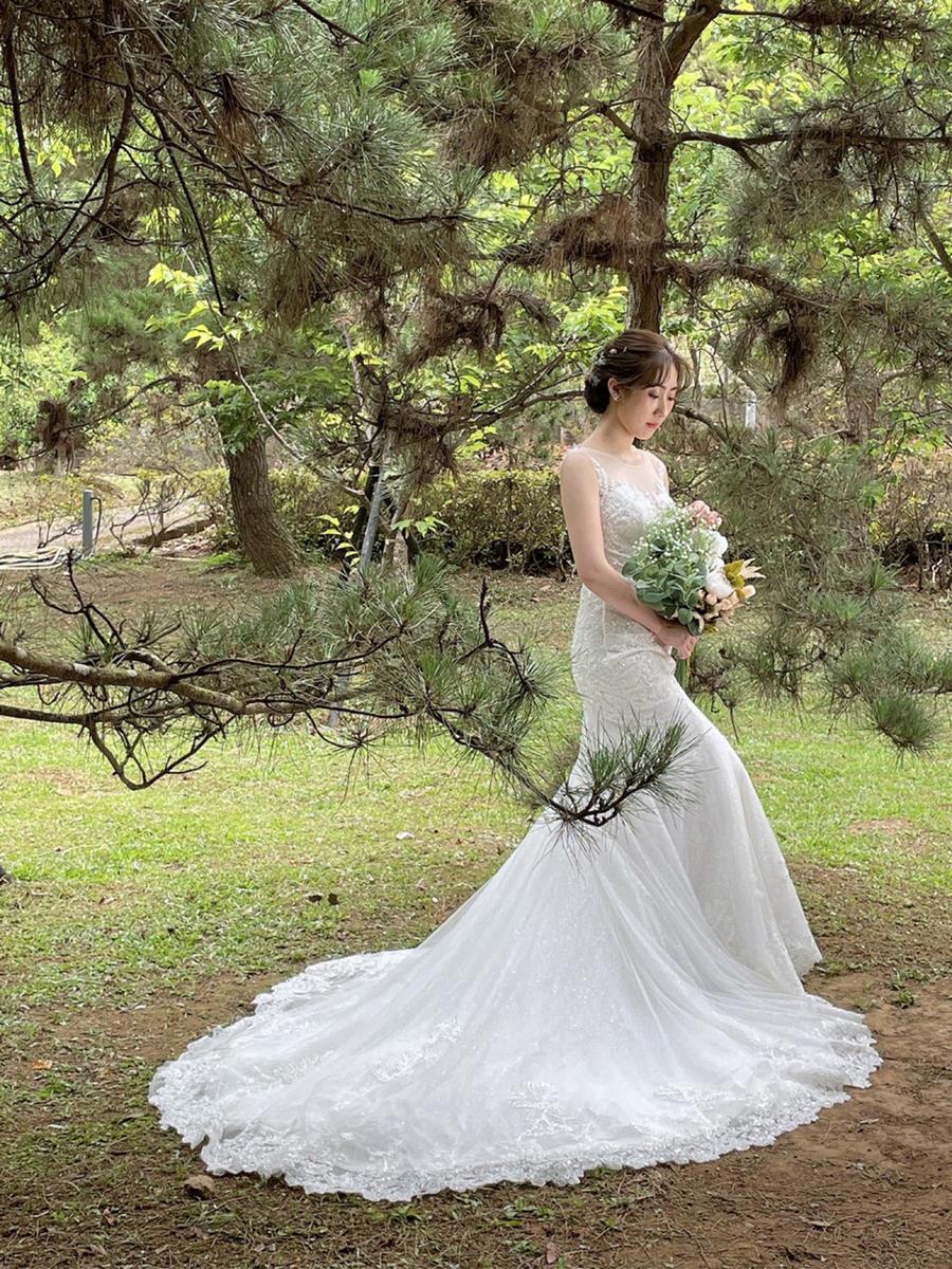 輕婚紗 首選唯你婚紗，台北婚紗 中最推薦的高質感 婚紗照，拍婚紗 優惠實在，給新人最幸福的 輕婚紗 體驗，客製化 婚紗攝影 包套，網路評價一致好評 婚紗價格 最透明的 婚紗攝影 團隊，實現您夢幻婚禮就在唯你 婚紗攝影。