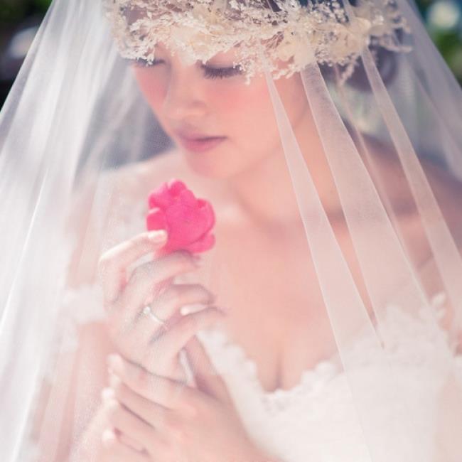 我很明確知道不想要傳統婚紗公司