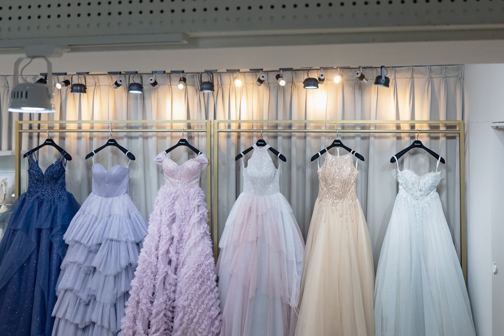 原來選婚紗也能像挑時裝一樣輕鬆自在愉快、挑到欲罷不能！