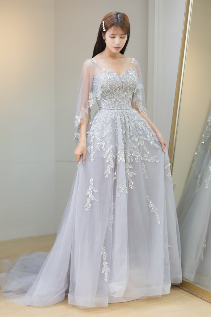 原來選婚紗也能像挑時裝一樣輕鬆自在愉快、挑到欲罷不能！