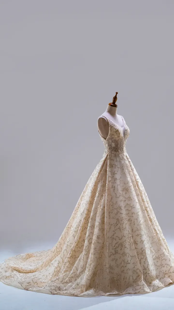 金葉沉靜晚宴禮服