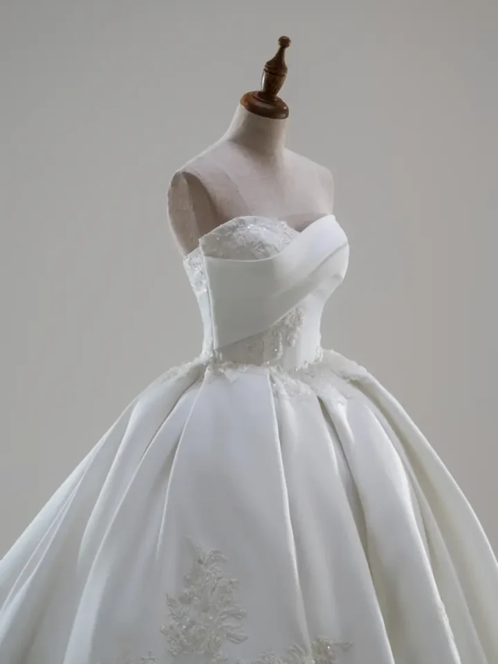 雪域沉語白紗禮服