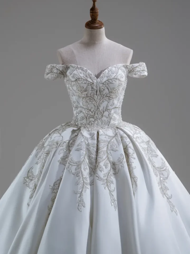 庭光宮廷白紗禮服