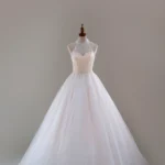 玻璃穹頂白紗禮服