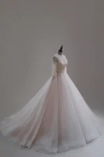 玻璃穹頂白紗禮服