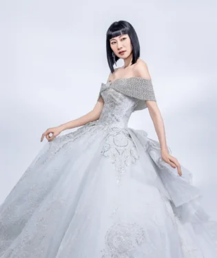 銀燼孤星白紗禮服