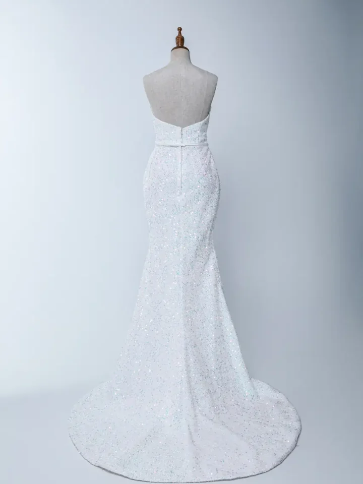 反光靜默白紗禮服