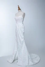 反光靜默白紗禮服