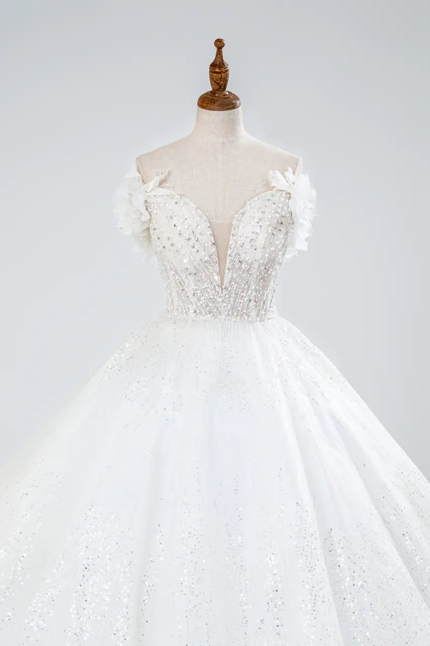 雪燦深林白紗禮服