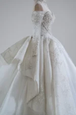 銀結界白紗禮服