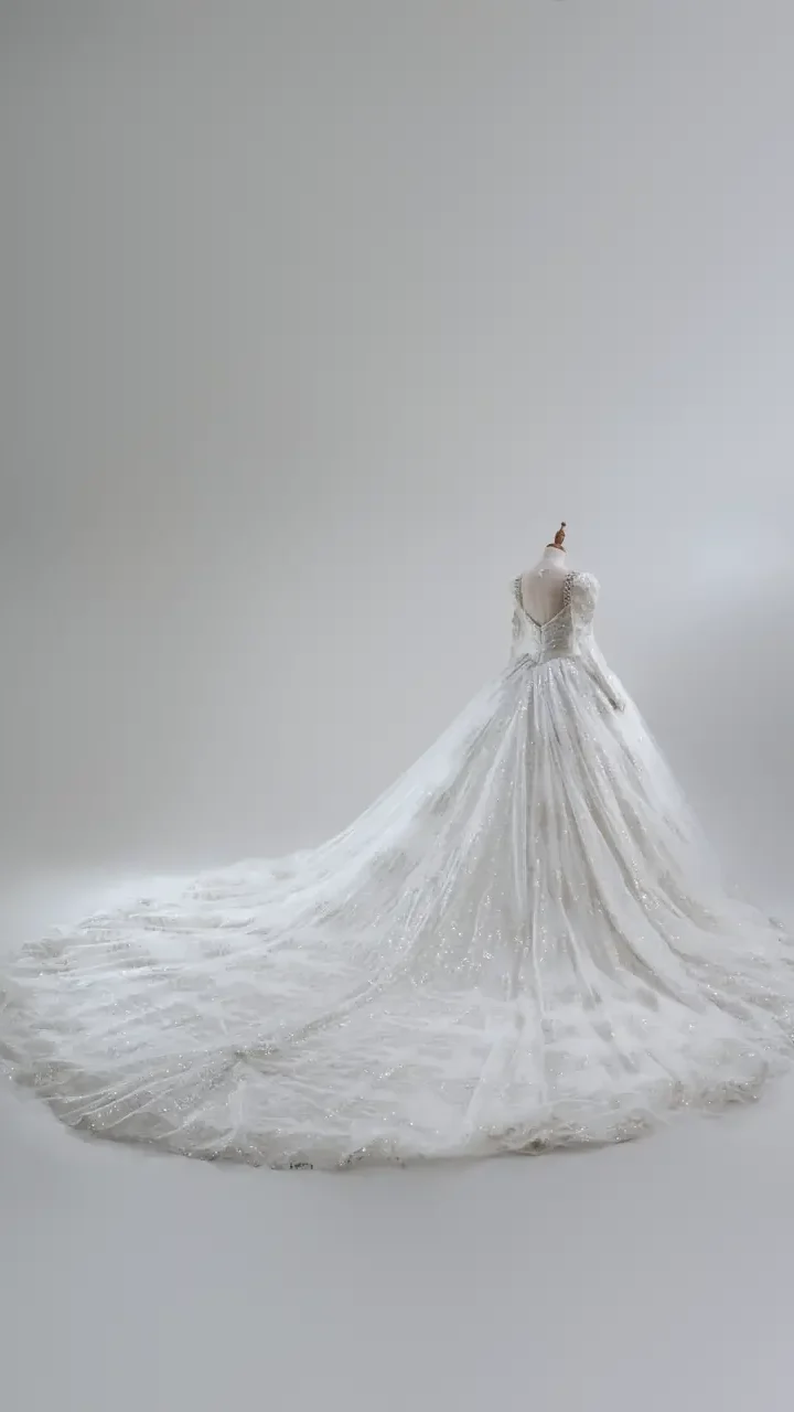銀燼詠嘆白紗禮服