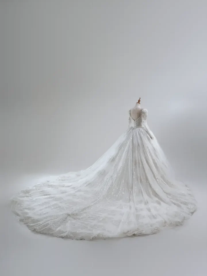 銀燼詠嘆白紗禮服