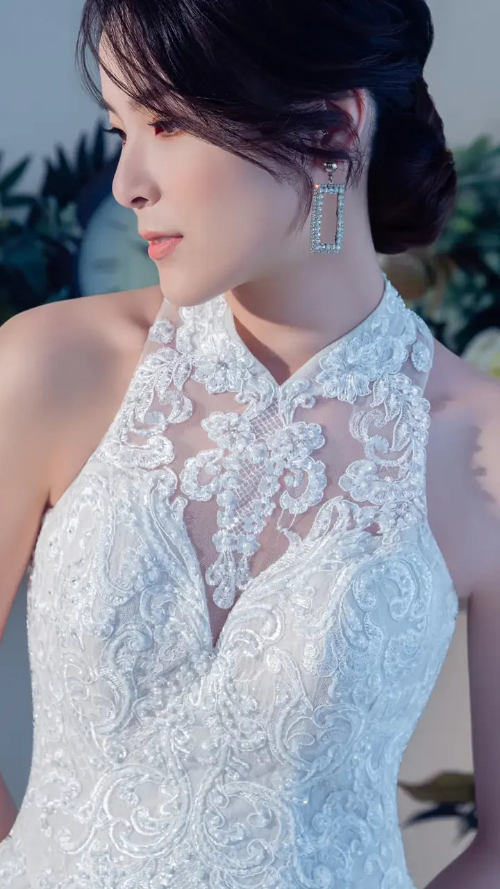 寂羽交頸白紗禮服