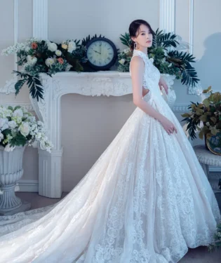 寂羽交頸白紗禮服