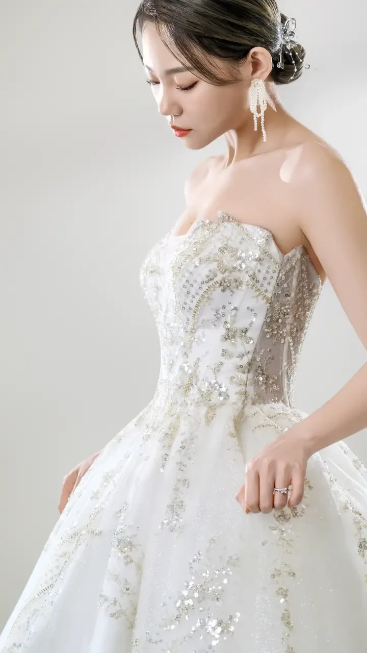 靜塔綻光白紗禮服