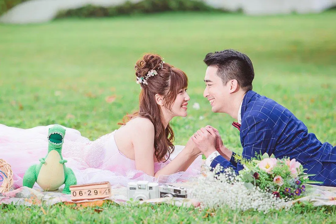 通往人妻的路上之婚紗毛片分享