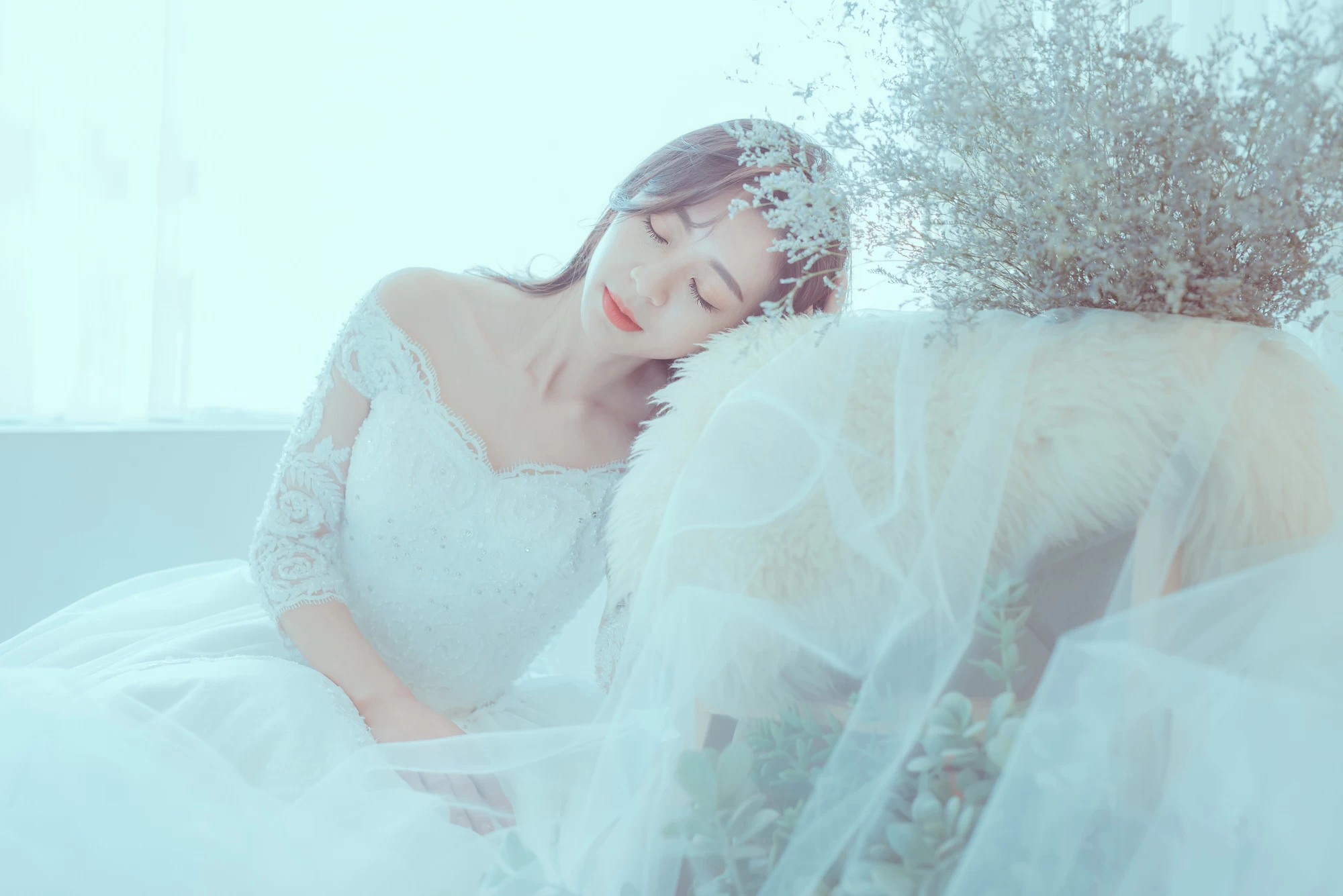 ONLY YOU 唯你婚紗